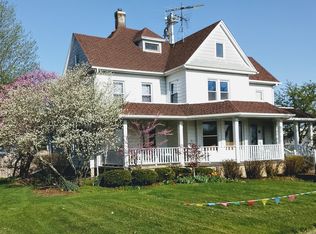 215 N Shabbona Rd, Shabbona, IL 60550