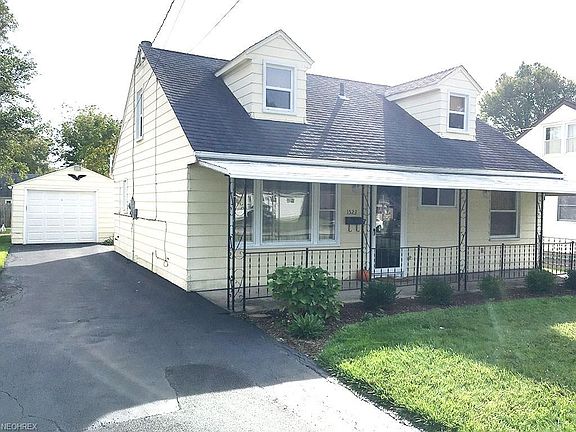 3rd image of 1523 Lynn Ave
