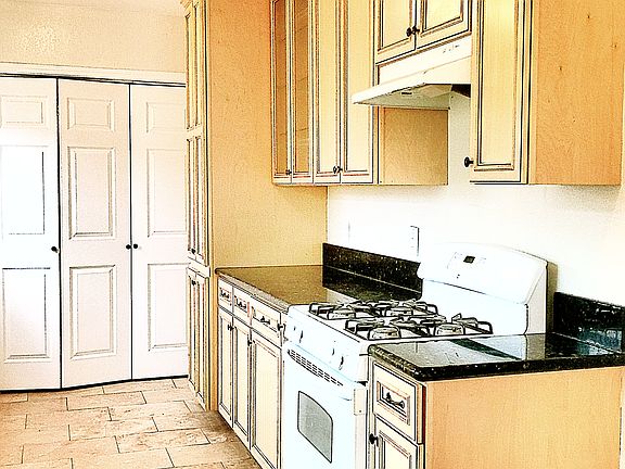 3rd image of 2383 Church St