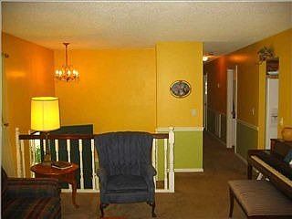 3rd image of 1406 Highcrest Dr