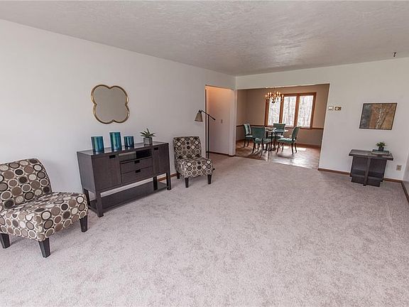 5th image of 8653 Hollis Ln