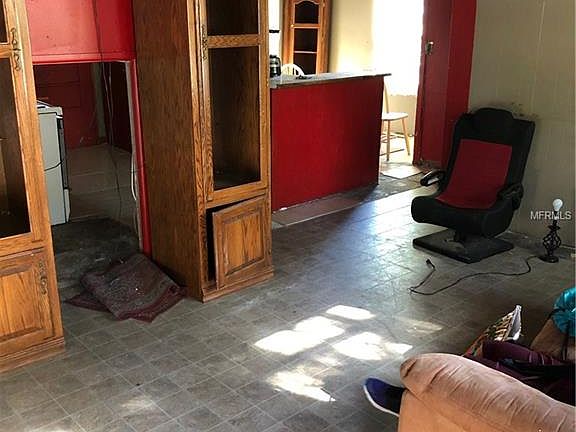 2nd image of 1911 Summerlin Ave