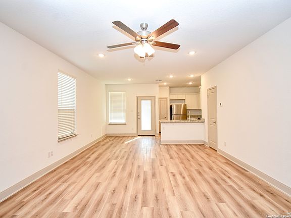 5th image of 7427 Gramercy Way