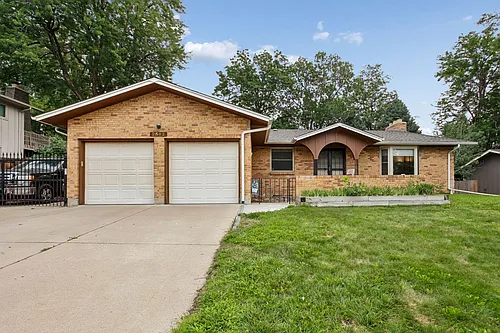 2502 S Yarrow St Photo 1
