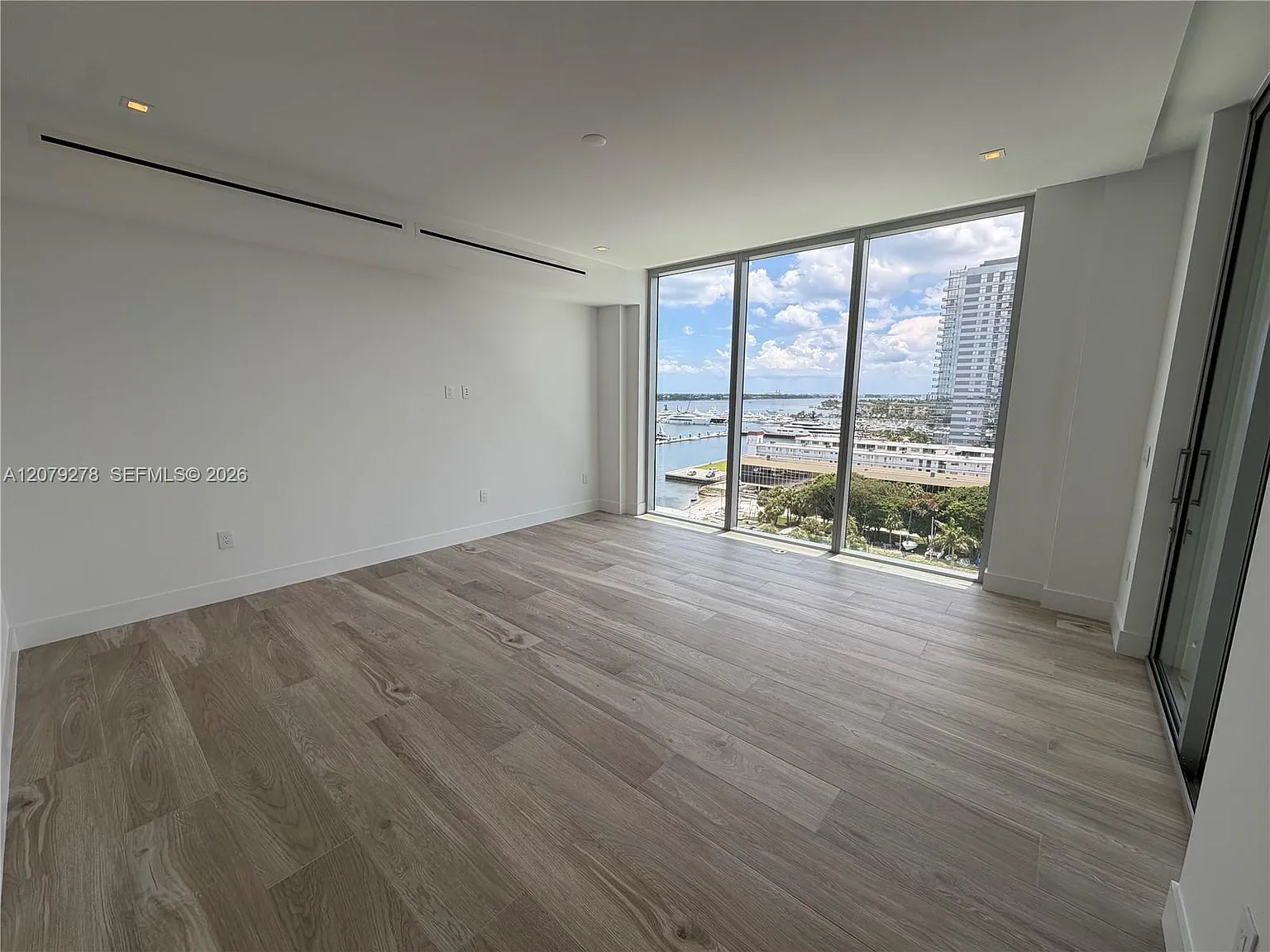 2 bed, 2.5 bath, $15,000 — Photo 3