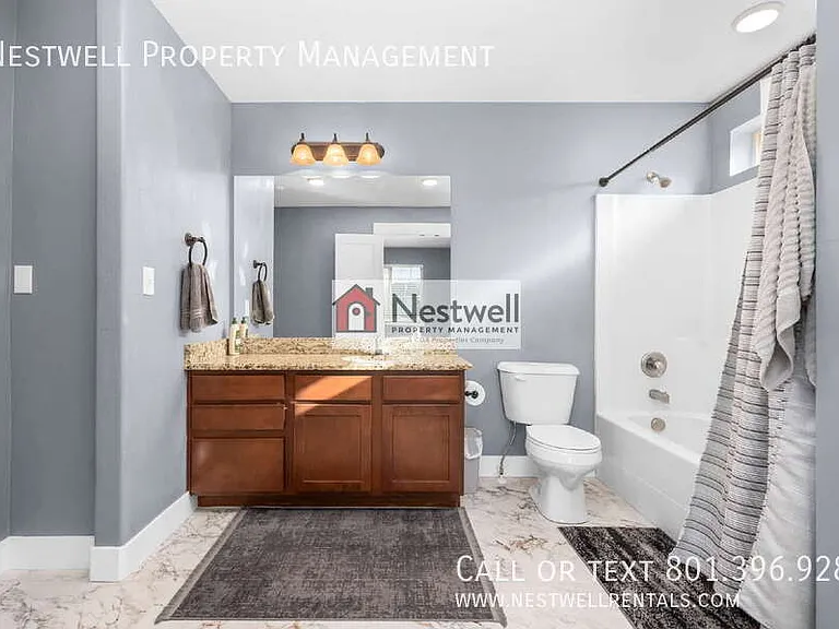 35 E Water Ln — Photo 14