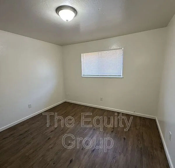 3501 W Colonial Ave #B — Photo 6