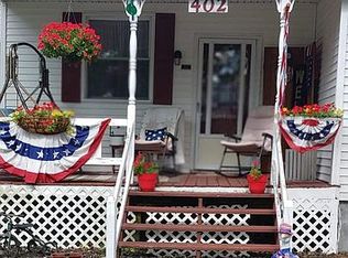 402 S Broadway St, Lovington, IL 61937