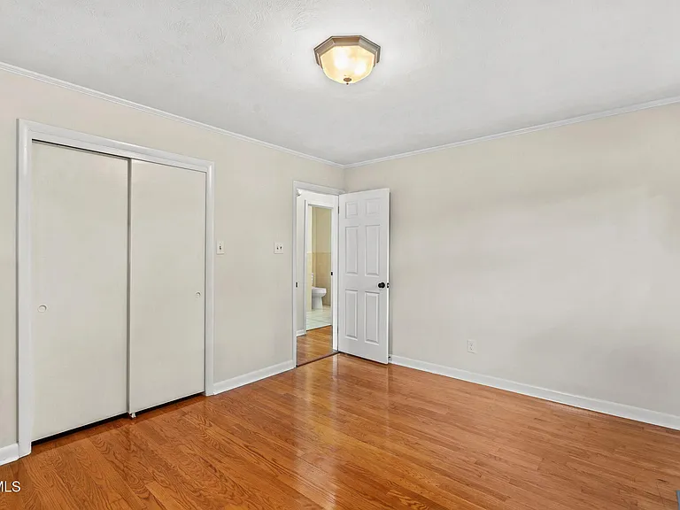 1220 Romans Dr — Photo 18