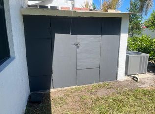 283 NW 36th Ave, Deerfield Beach, FL 33442