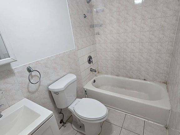 4th image of 14 Bergen Ave Floor 2