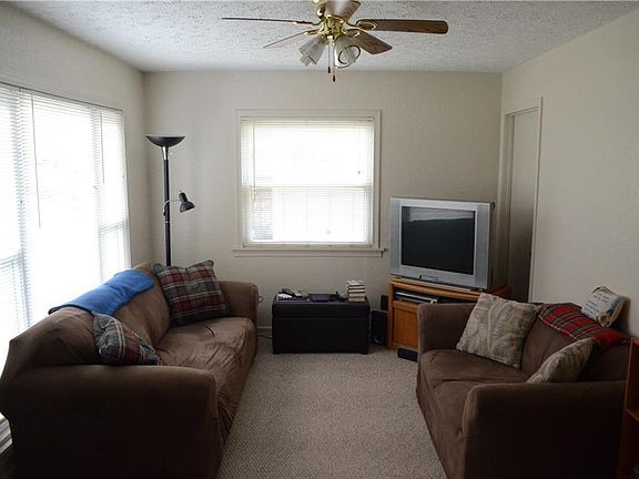 3rd image of 845 Lilly Rd