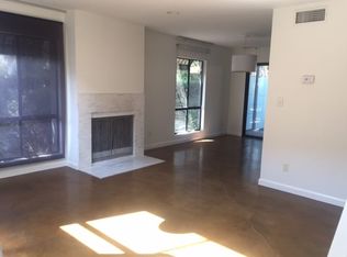 3010 Colorado Ave, Santa Monica, CA 90404