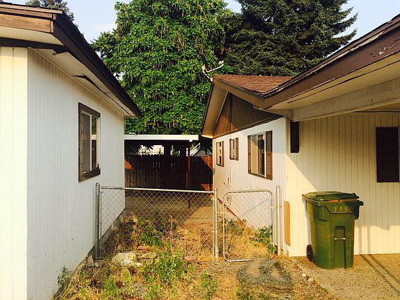 4th image of 203 E Bartlett Ave