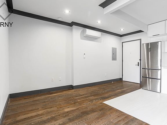 4th image of 1078 Bergen St #4R