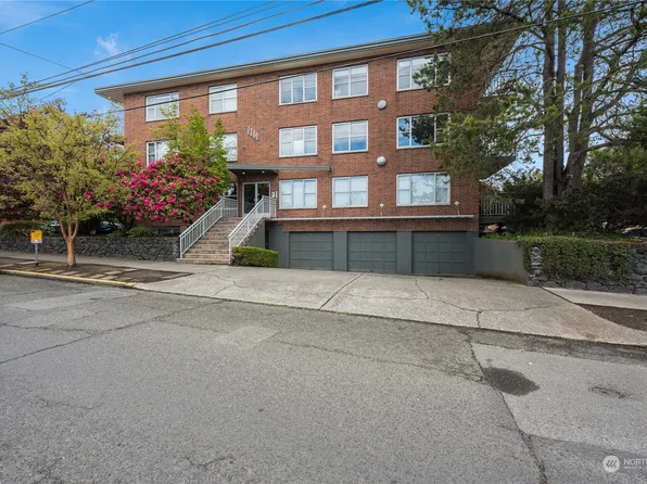 7300 Woodlawn Avenue NE #203, Seattle, WA 98115