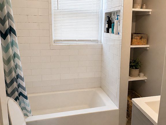 5th image of 4 Dalrymple St APT 2