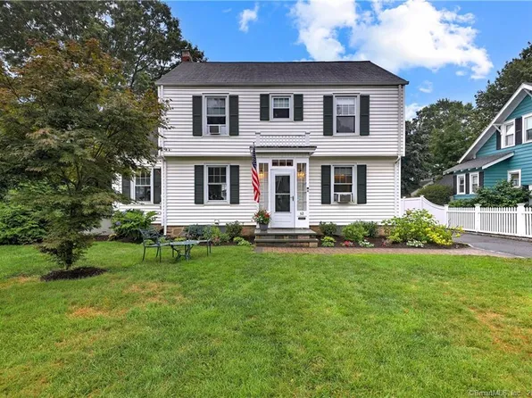 52 John Street, Trumbull, CT 06611