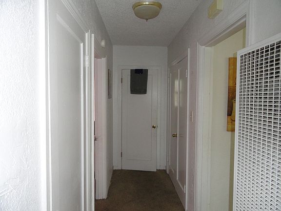 4th image of 1138 Medanos St