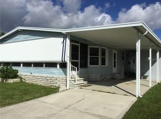 704 Riverview Cir, North Port, FL 34287