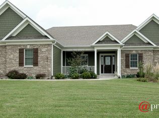 5N762 Autumn Ct, St Charles, IL 60175