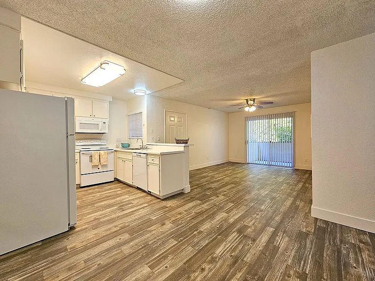 Brandywine Apartments — Photo 1