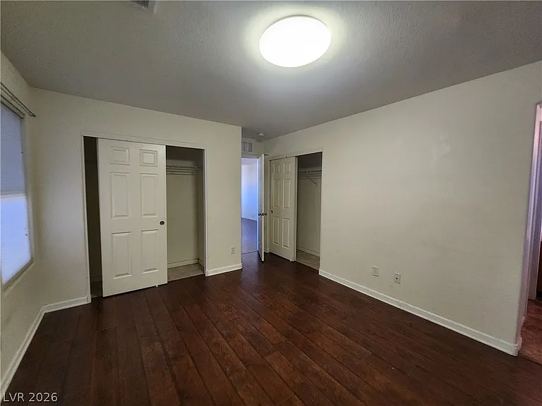 8956 Medford Hills Ct — Photo 16