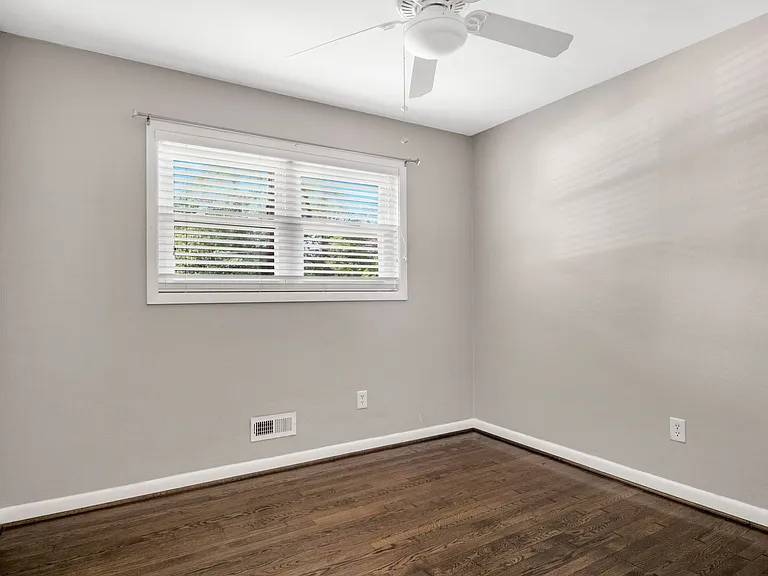 114 Thomas Nelson Ln — Photo 19