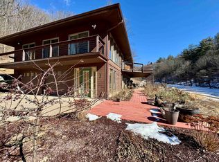 E7068 Hemlock Rd, North freedom, WI 53951