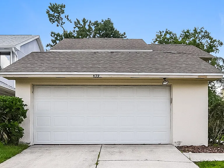 439 E Springtree Way — Photo 1