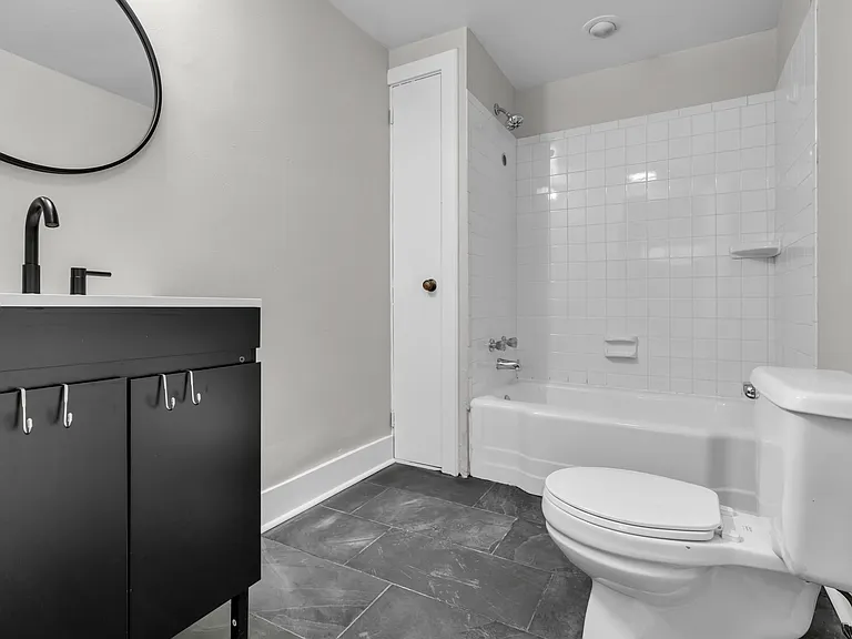 141 W 10th Ave #4 — Photo 11