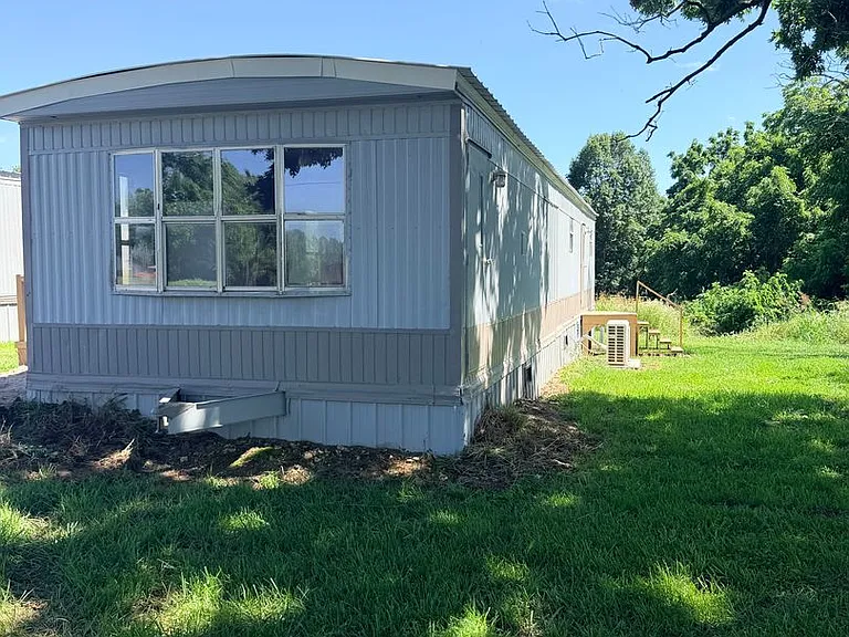 4985 State Highway 76 — Photo 9