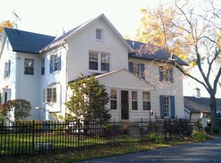 29601 N Gilmer Rd, Grayslake, IL 60030