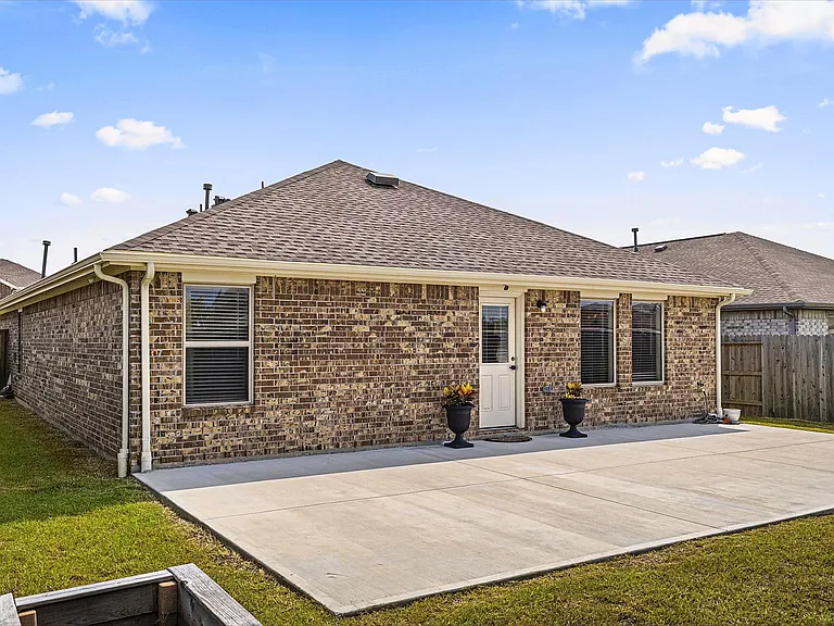 2224 Still Bend Ln — Photo 32