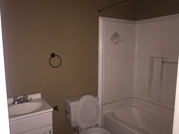 4th image of 177 Cottage Row Dr