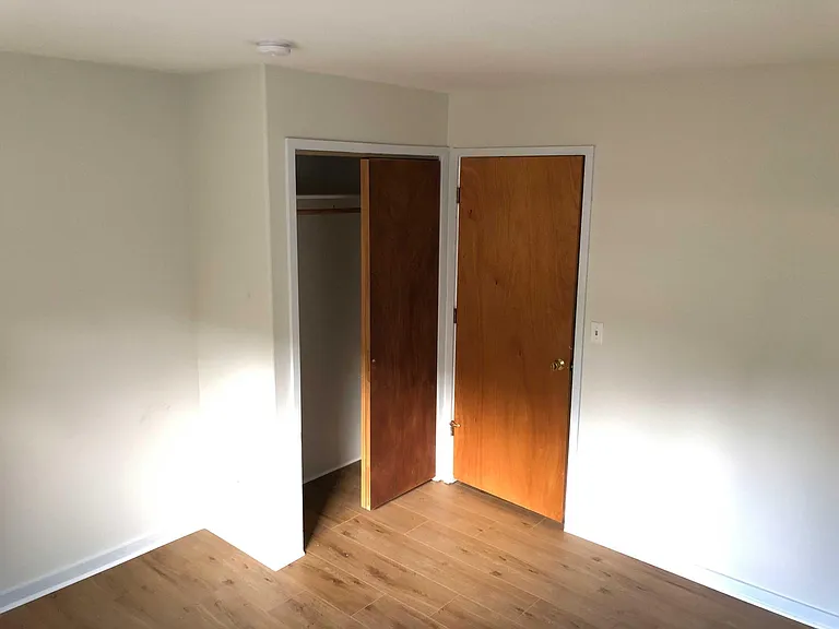 646 Main St — Photo 23