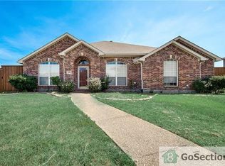 3208 Elmwood Dr, Mesquite, TX 75181