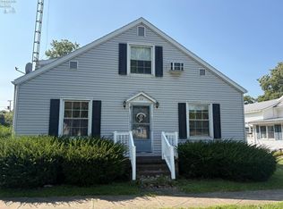 104 N Main St, Attica, OH 44807