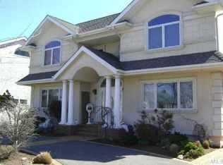 132 Daytona St, Atlantic Beach, NY 11509
