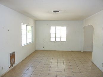 5th image of 2316 E Mesquite Ave