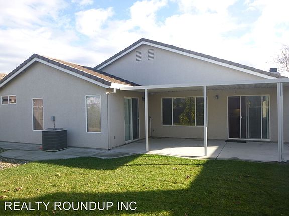 2nd image of 9760 Sand Hollow Way