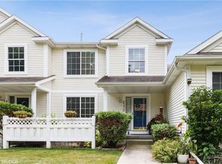 4330 Shoreline Dr, Pleasant Hill, IA 50327