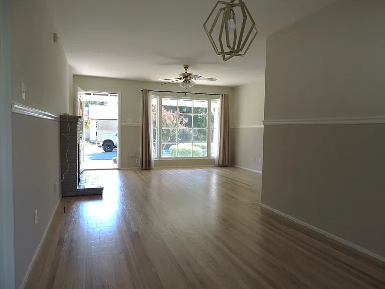 4428 Cabrillo Way — Photo 4