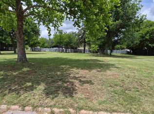 305 NW Dearborn Ave, Lawton, OK 73507