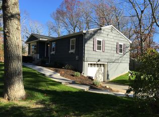 9 Entrance Rd, Plymouth, MA 02360