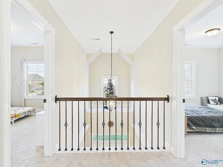 148 Kelso Blvd — Photo 13