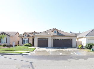 6273 W Dovewood Ln, Fresno, CA