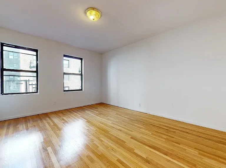 204 W 81st St #32 — Photo 2