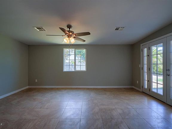 3rd image of 8114 E Fairmount Ave