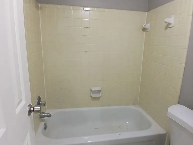 6764 Boylston Dr — Photo 14